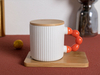 Kaffeetasse aus Keramik mit einzigartigem Perlengriff